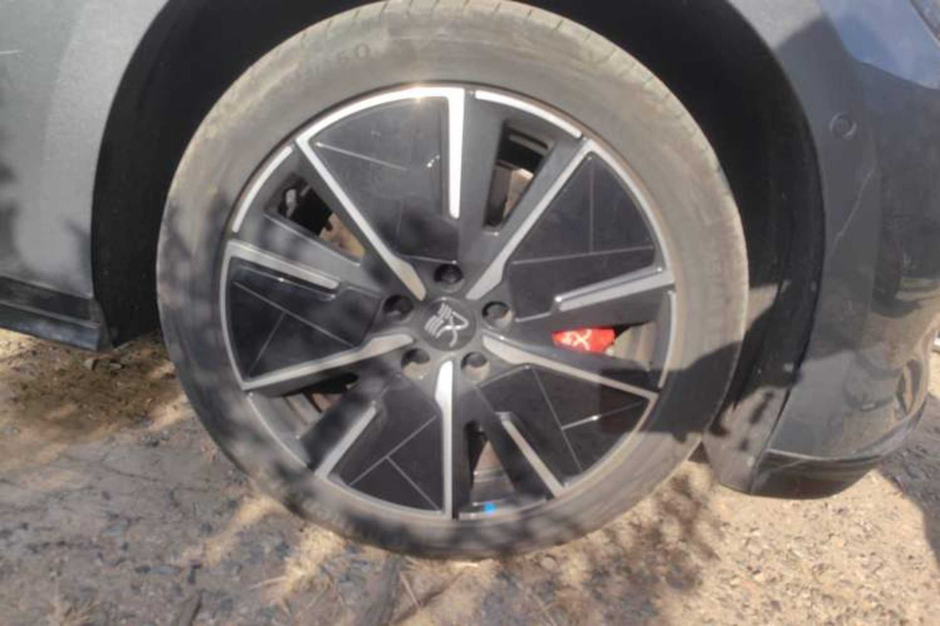 Used BYD Han L 2025 EV 701KM LiDAR Deluxe Edition Right Front Wheel Hub