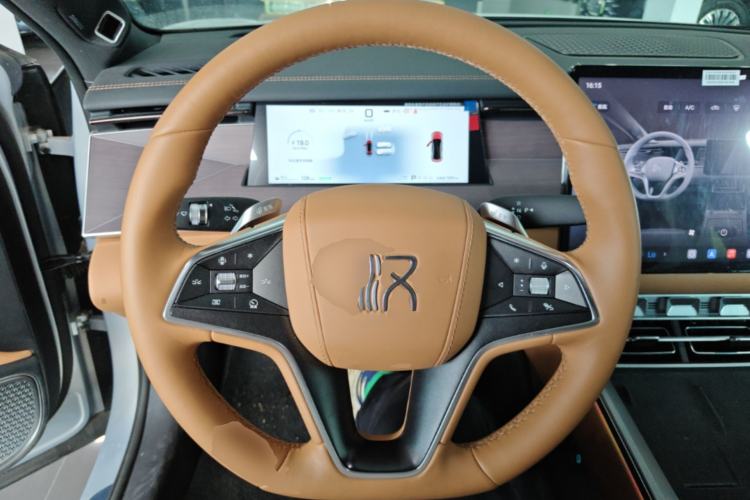 Used BYD Han L 2025 EV Four-Wheel Drive LiDAR Flagship Model Steering Wheel