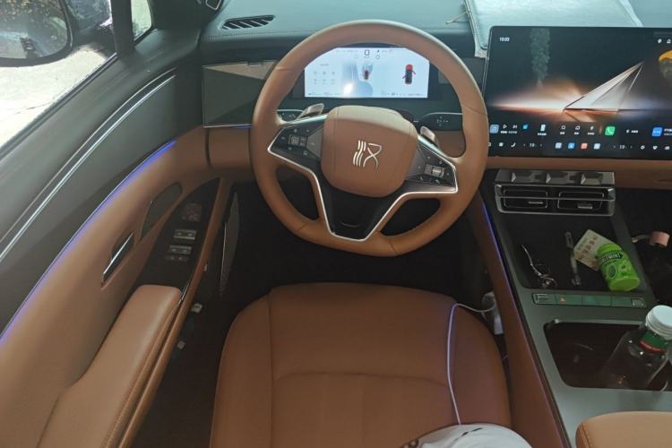 Used BYD Han L 2025 EV 701KM LiDAR Deluxe Edition Steering Wheel