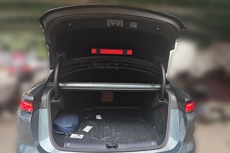 Used BYD Han L 2025 EV 701KM LiDAR Deluxe Edition Trunk