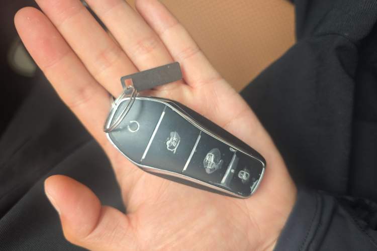 Used BYD Han L 2025 DM-p Four-Wheel-Drive LiDAR Flagship Model Vehicle Key