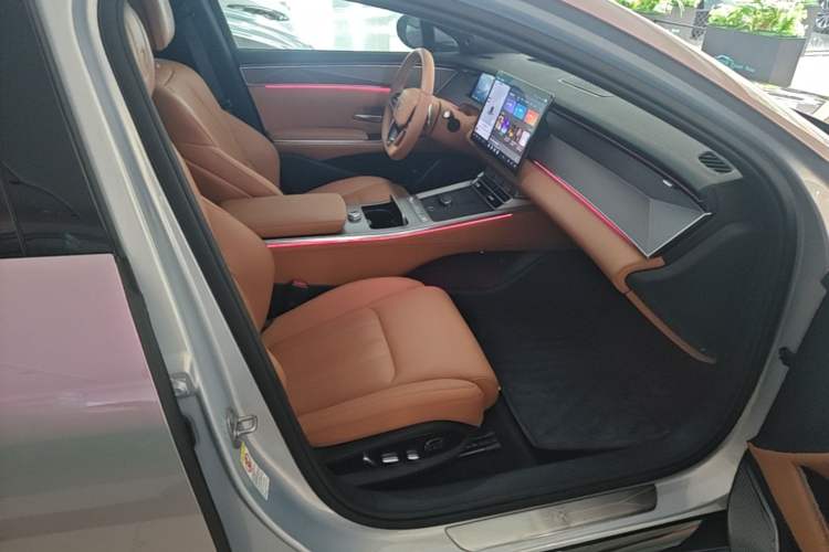 Used BYD Han L 2025 EV Four-Wheel Drive LiDAR Flagship Model Right Front Seat