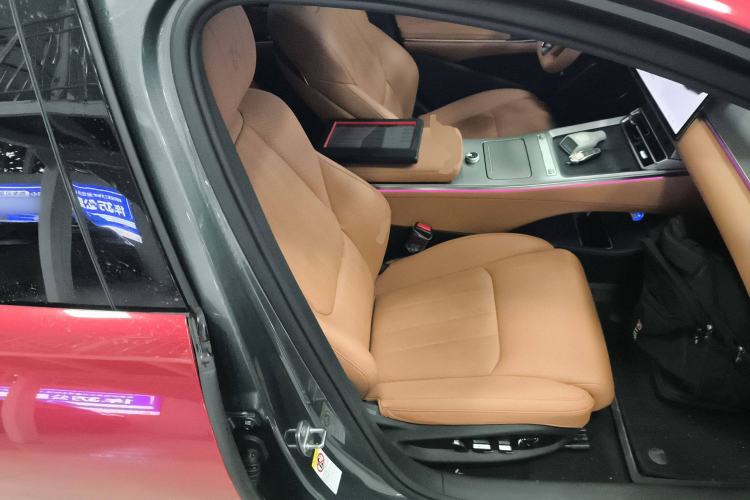 Used BYD Han L 2025 DM-p Four-Wheel-Drive LiDAR Flagship Model Right Front Seat