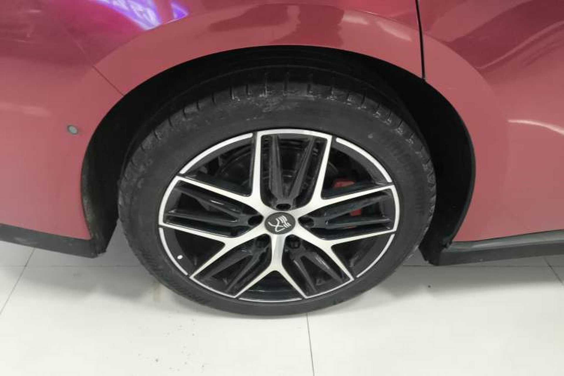 Used BYD Han L 2025 DM-p Four-Wheel-Drive LiDAR Flagship Model Right Rear Wheel Hub