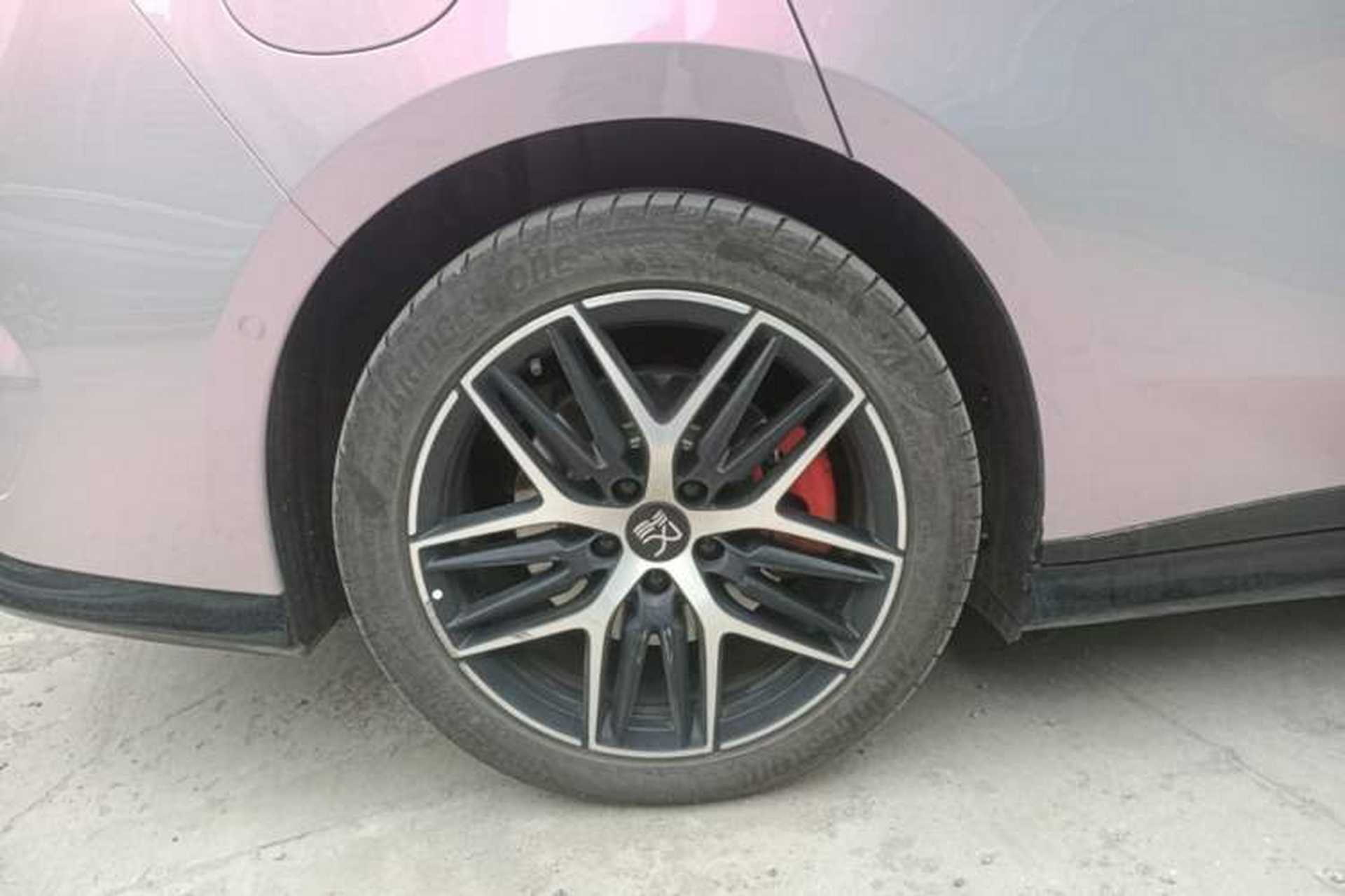 Used BYD Han L 2025 EV Four-Wheel Drive LiDAR Flagship Model Right Rear Wheel Hub