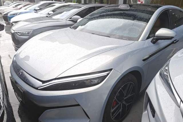 Used BYD Han L 2025 EV Four-Wheel Drive LiDAR Flagship Model
