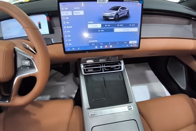 Used BYD Han L 2025 EV Four-Wheel Drive LiDAR Flagship Model Audio And AC Panel