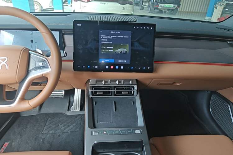 Used BYD Han L 2025 EV Four-Wheel Drive LiDAR Flagship Model Audio And AC Panel