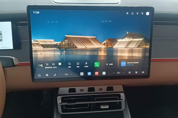 Used BYD Han L 2025 EV Four-Wheel Drive LiDAR Flagship Model Audio And AC Panel