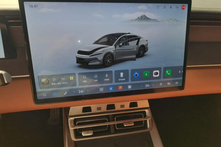 Used BYD Han L 2025 EV Four-Wheel Drive LiDAR Flagship Model Audio And AC Panel