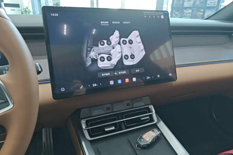 Used BYD Han L 2025 EV Four-Wheel Drive LiDAR Flagship Model Audio And AC Panel