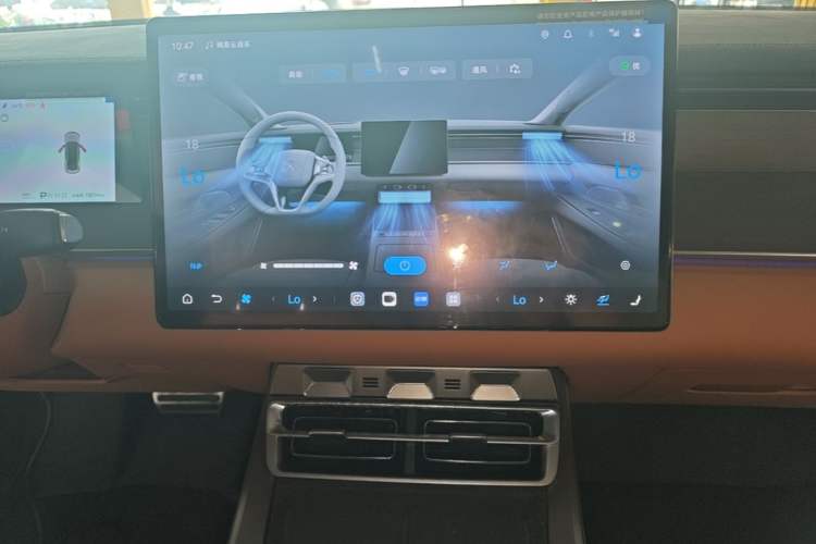 Used BYD Han L 2025 EV 701 km LiDAR Flagship Edition Audio And AC Panel