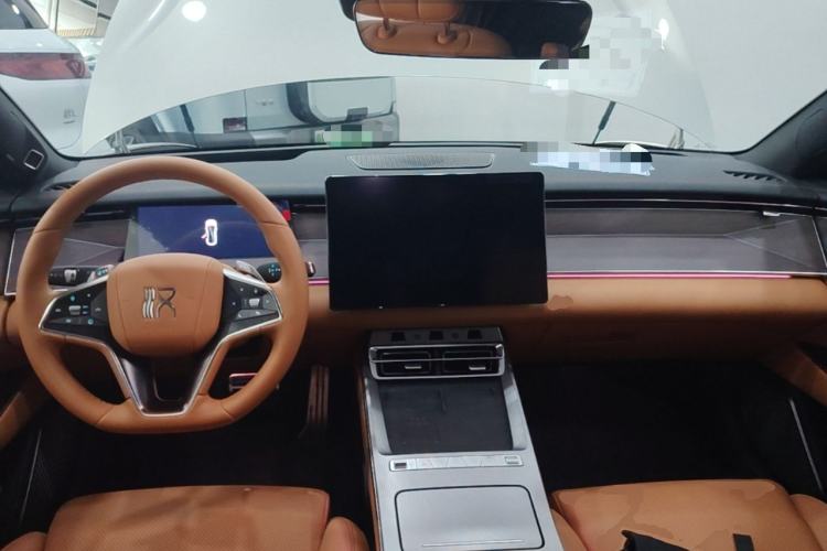 Used BYD Han L 2025 EV Four-Wheel Drive LiDAR Flagship Model Center Console