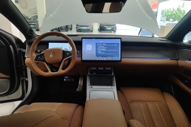 Used BYD Han L 2025 EV Four-Wheel Drive LiDAR Flagship Model Center Console