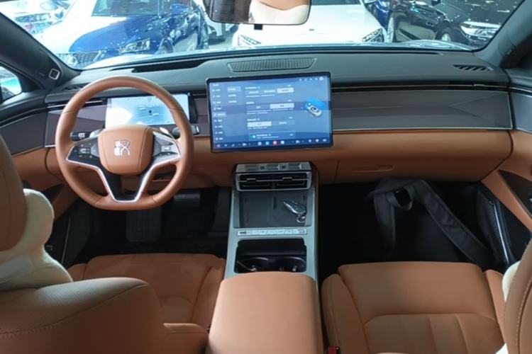 Used BYD Han L 2025 EV 701 km LiDAR Flagship Edition Center Console
