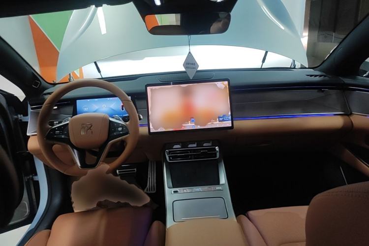Used BYD Han L 2025 EV Four-Wheel Drive LiDAR Flagship Model Center Console
