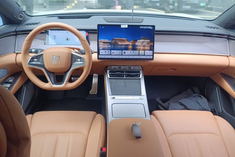 Used BYD Han L 2025 DM-p Four-Wheel-Drive LiDAR Flagship Model Center Console