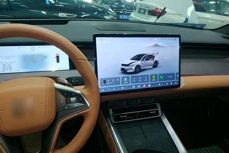 Used BYD Han L 2025 EV 701 km LiDAR Flagship Edition Center Console