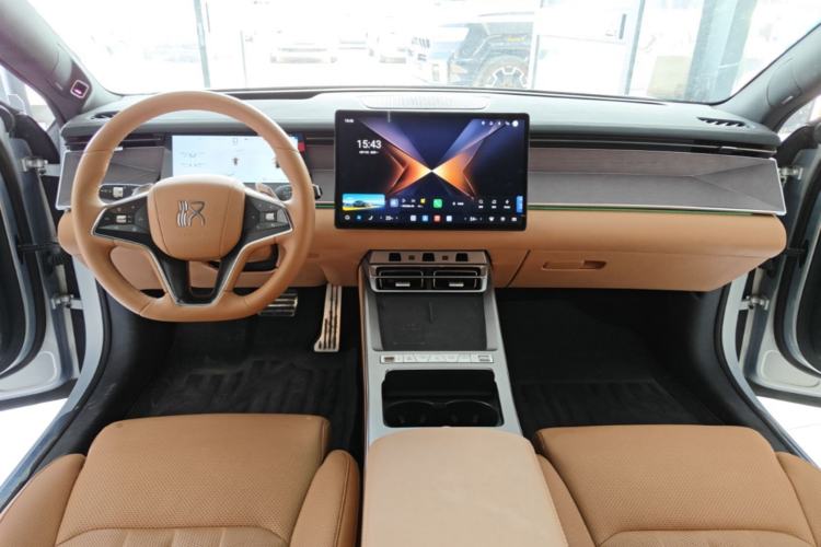 Used BYD Han L 2025 EV Four-Wheel Drive LiDAR Flagship Model Center Console