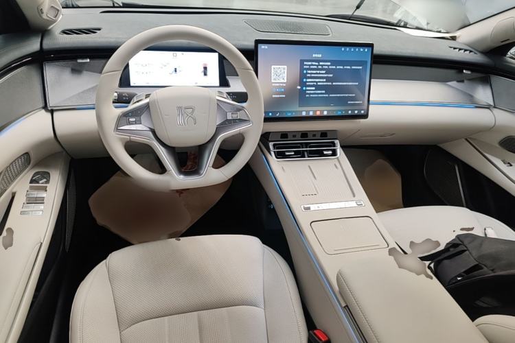 Used BYD Han L 2025 EV 701KM LiDAR Deluxe Edition Center Console