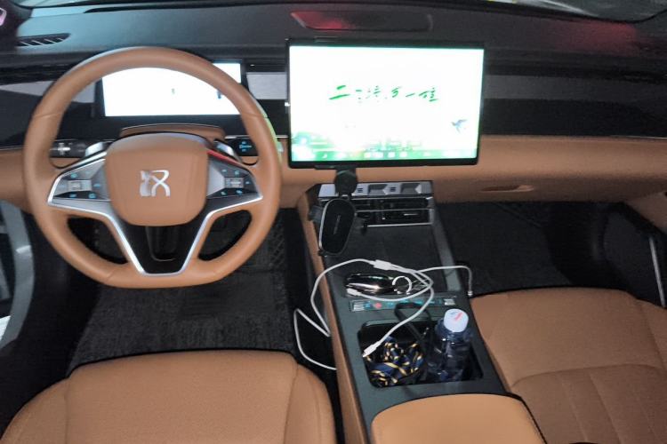 Used BYD Han L 2025 EV 701KM LiDAR Deluxe Edition Center Console