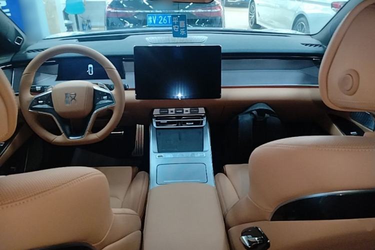 Used BYD Han L 2025 EV Four-Wheel Drive LiDAR Flagship Model Center Console