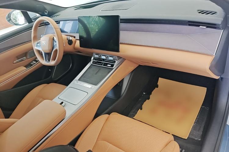 Used BYD Han L 2025 EV Four-Wheel Drive LiDAR Flagship Model Center Console