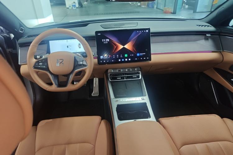 Used BYD Han L 2025 EV Four-Wheel Drive LiDAR Flagship Model Center Console