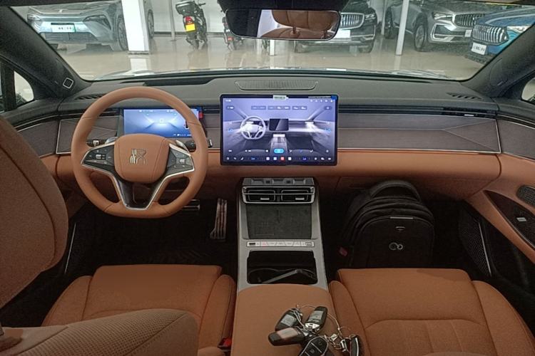 Used BYD Han L 2025 EV Four-Wheel Drive LiDAR Flagship Model Center Console