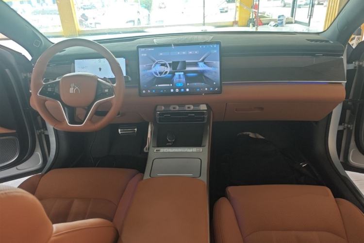 Used BYD Han L 2025 EV 701 km LiDAR Flagship Edition Center Console