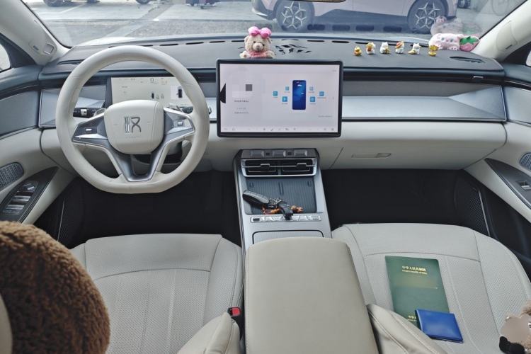 Used BYD Han L 2025 DM-i 200KM LiDAR Luxury Model Center Console