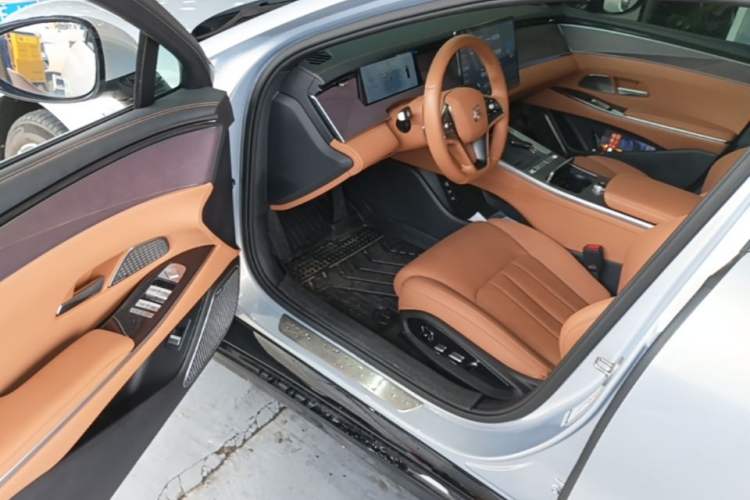 Used BYD Han L 2025 EV 701 km LiDAR Flagship Edition Driver Seat