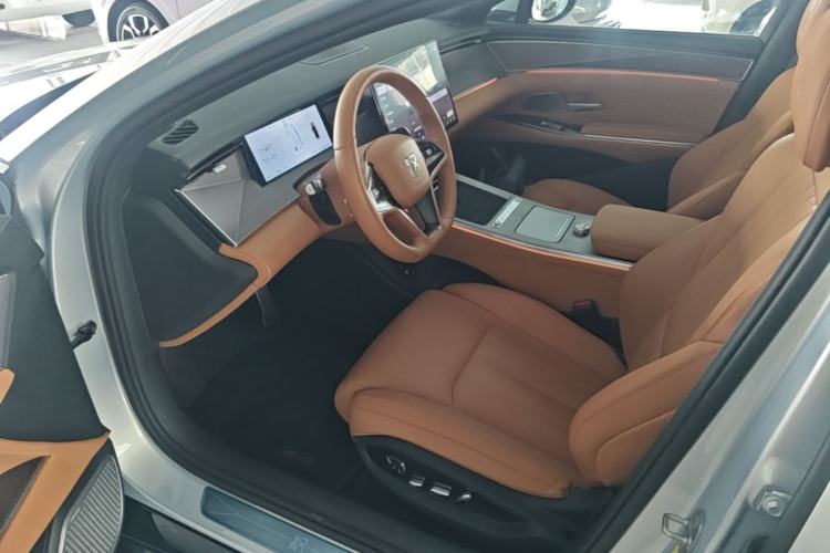 Used BYD Han L 2025 EV Four-Wheel Drive LiDAR Flagship Model Driver Seat