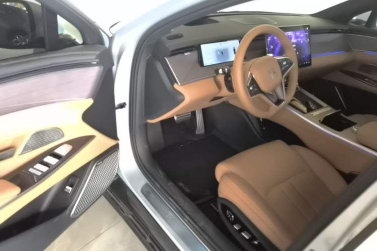 Used BYD Han L 2025 EV Four-Wheel Drive LiDAR Flagship Model Driver Seat