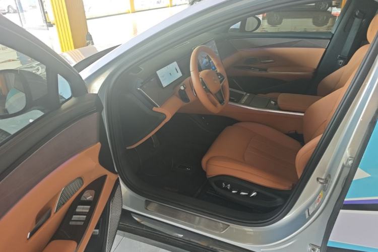Used BYD Han L 2025 EV 701 km LiDAR Flagship Edition Driver Seat