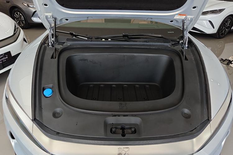 Used BYD Han L 2025 EV Four-Wheel Drive LiDAR Flagship Model Engine Bay