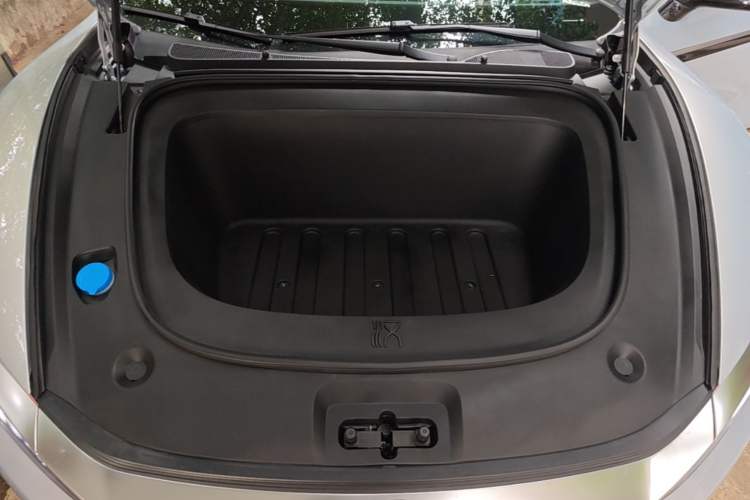 Used BYD Han L 2025 EV Four-Wheel Drive LiDAR Flagship Model Engine Bay