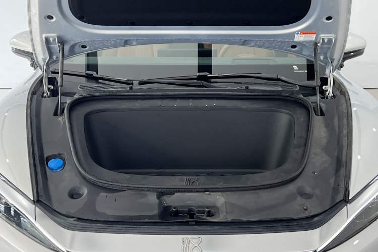 Used BYD Han L 2025 EV Four-Wheel Drive LiDAR Flagship Model Engine Bay