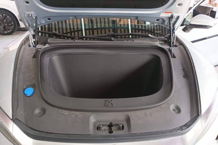 Used BYD Han L 2025 EV 701 km LiDAR Flagship Edition Engine Bay
