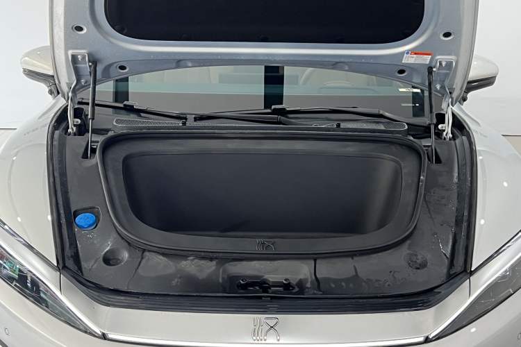 Used BYD Han L 2025 EV Four-Wheel Drive LiDAR Flagship Model Engine Bay