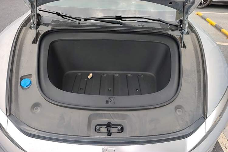 Used BYD Han L 2025 EV Four-Wheel Drive LiDAR Flagship Model Engine Bay