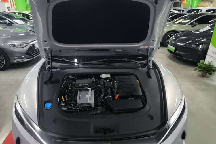 Used BYD Han L 2025 DM-p Four-Wheel-Drive LiDAR Flagship Model Engine Bay