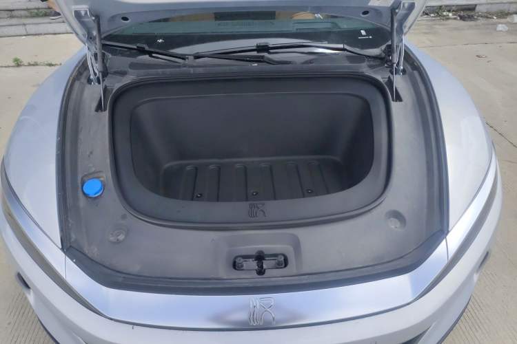 Used BYD Han L 2025 EV Four-Wheel Drive LiDAR Flagship Model Engine Bay