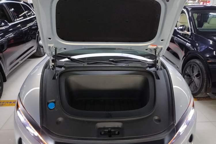Used BYD Han L 2025 EV Four-Wheel Drive LiDAR Flagship Model Engine Bay