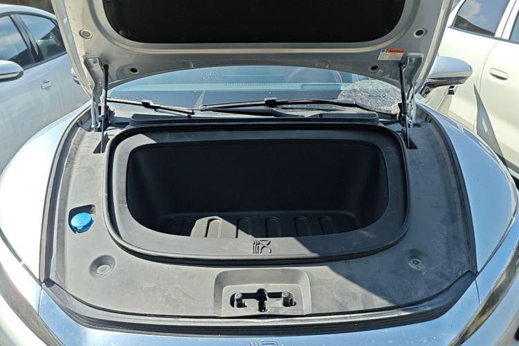 Used BYD Han L 2025 EV Four-Wheel Drive LiDAR Flagship Model Engine Bay
