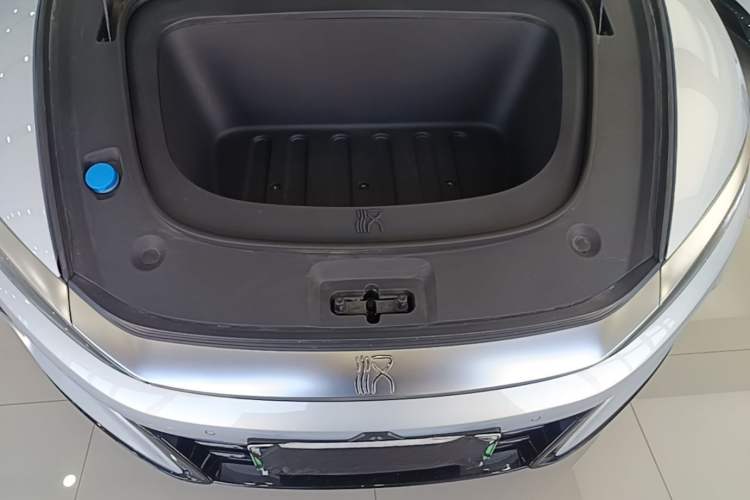 Used BYD Han L 2025 EV Four-Wheel Drive LiDAR Flagship Model Engine Bay