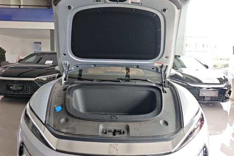 Used BYD Han L 2025 EV Four-Wheel Drive LiDAR Flagship Model Engine Bay