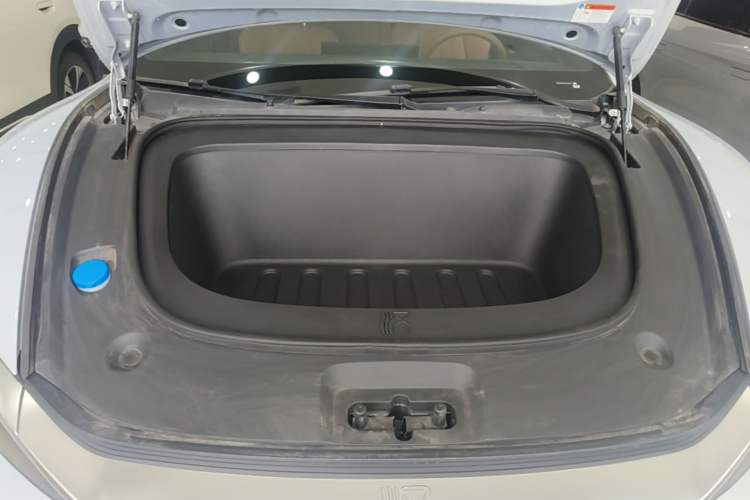 Used BYD Han L 2025 EV Four-Wheel Drive LiDAR Flagship Model Engine Bay