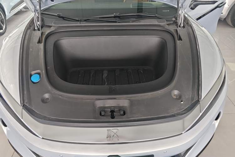 Used BYD Han L 2025 EV Four-Wheel Drive LiDAR Flagship Model Engine Bay