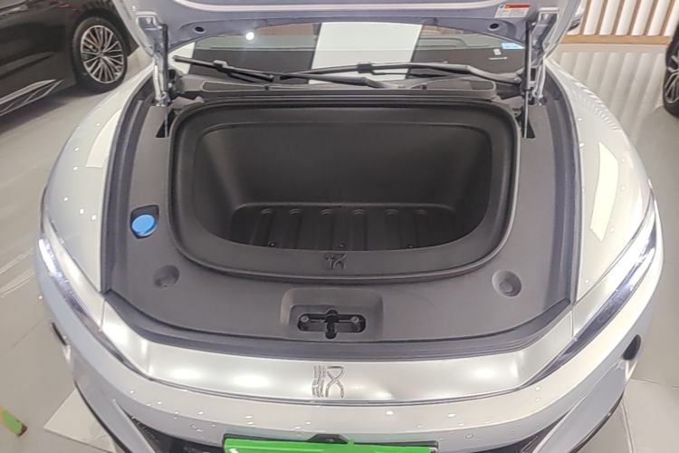Used BYD Han L 2025 EV Four-Wheel Drive LiDAR Flagship Model Engine Bay